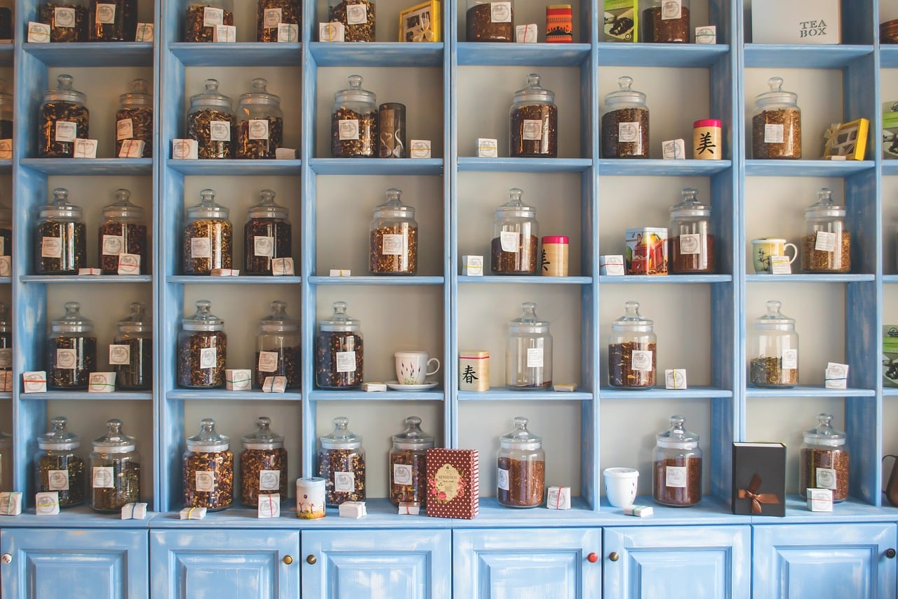 tasmania-website-conversion-strategy-beautiful-empty-shop Empty shop with beautiful tea jars on shelves representing Tasmania websites that look good but lack conversion strategy